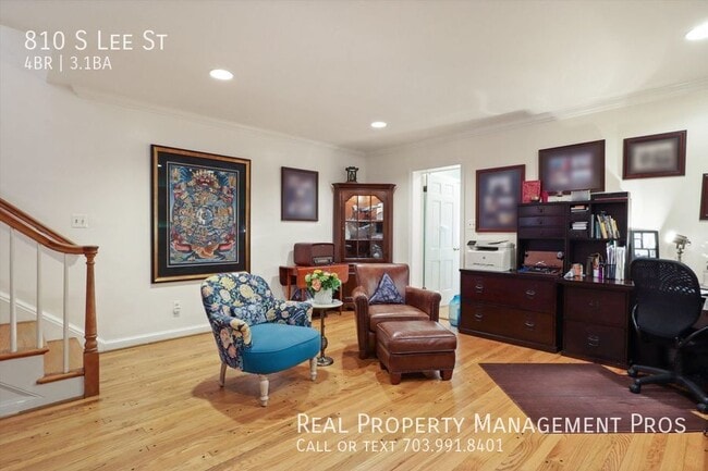 Building Photo - 810 S Lee St