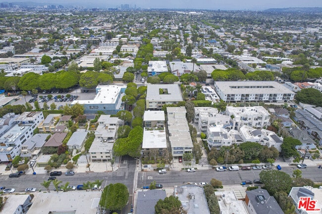 Building Photo - 302 Ashland Ave