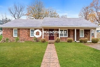 Building Photo - 3 Bedroom Pet-Friendly Home in Bartlett, TN with Main Street Renewal