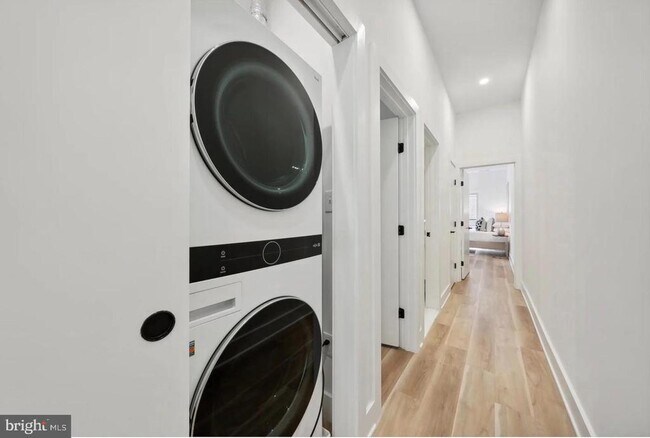 Building Photo - 2015 13th St NW