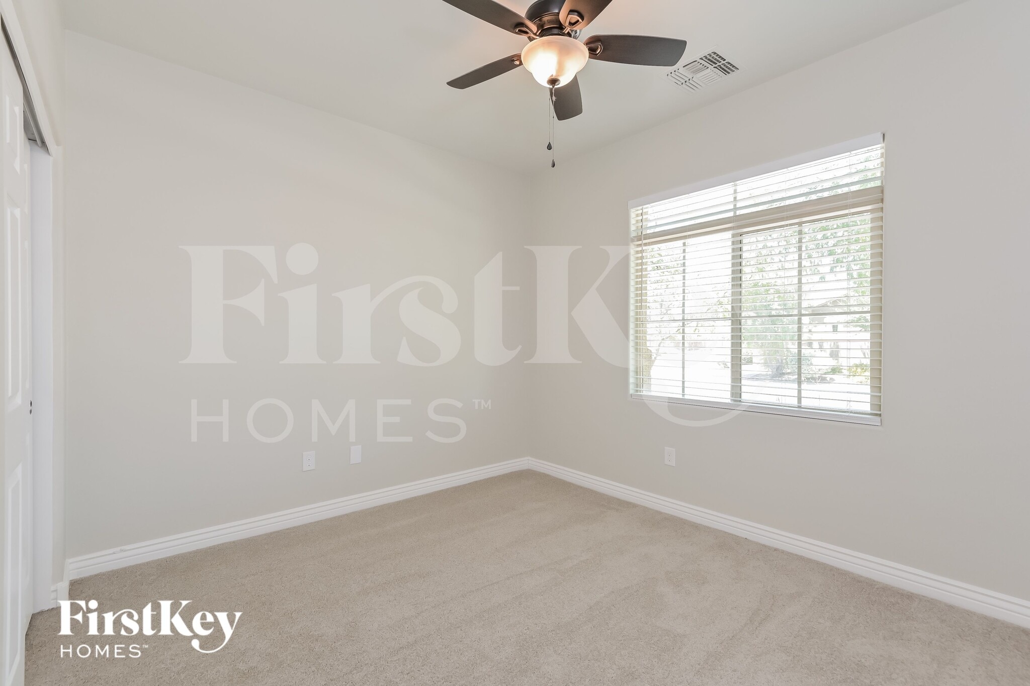 Building Photo - 8839 W Irongate Rd