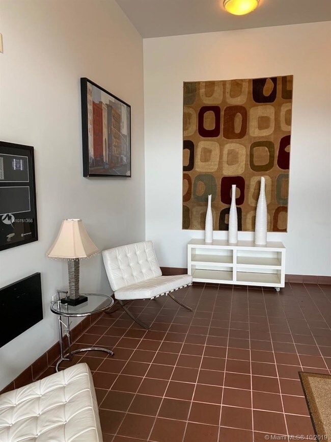 Building Photo - 7270 SW 88th St