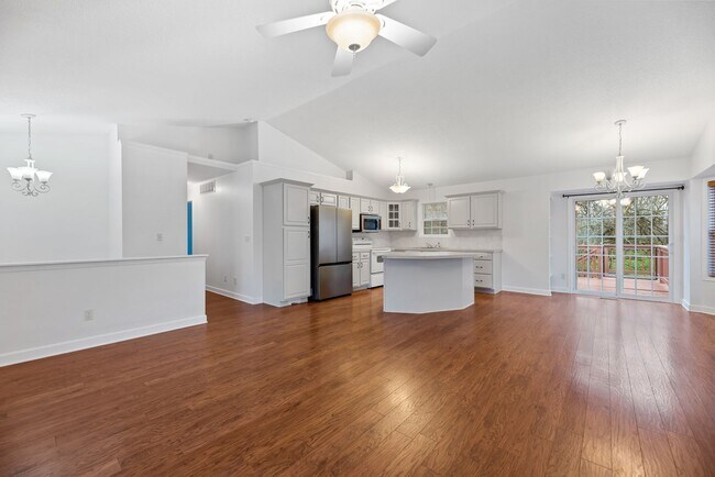 Building Photo - Beautiful 4 Bed 3 Bath in Andover School District!