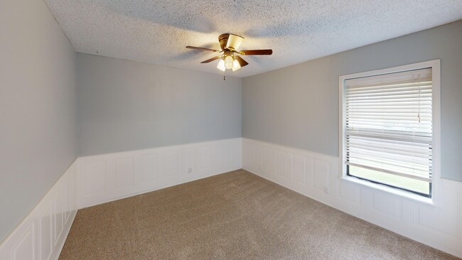 Building Photo - 7535 S Trenton Pl