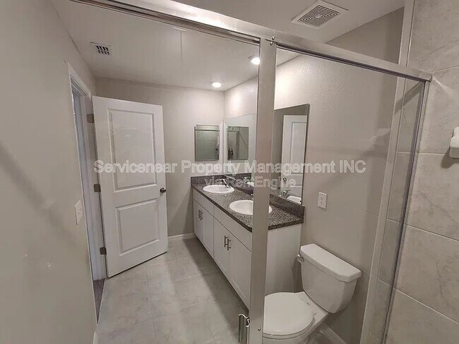 Building Photo - 1591 Cassius St