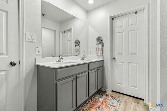 Building Photo - 2522 Merganser Dr
