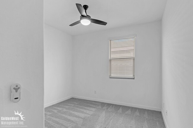 Building Photo - Beautiful 3Bdm 2Ba Home with Modern Upgrad...