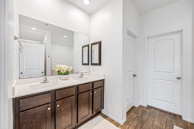 Building Photo - 22627 Petrizzi Ln