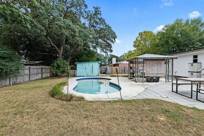 Building Photo - 440 Muskegon Ave