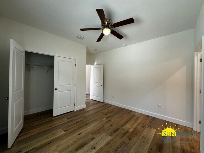 Building Photo - Beautiful New Construction Unit in Fort Wa...