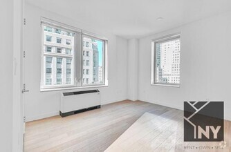 Building Photo - 3 bedroom in NEW YORK NY 10005