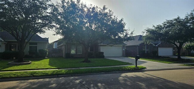 Building Photo - 20510 Spring Bluff Ln