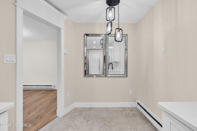 Building Photo - 218 Medford Ct