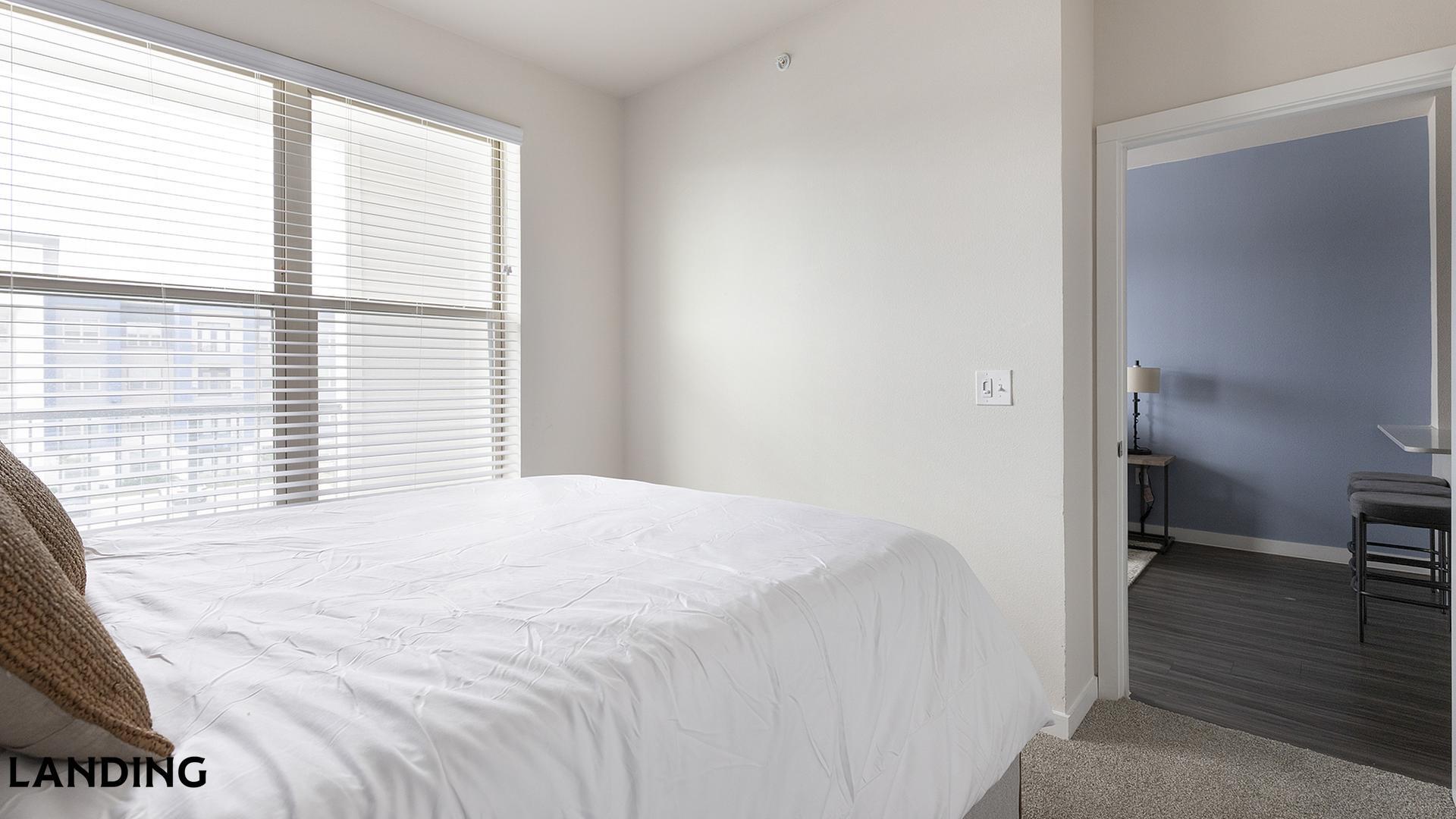 Building Photo - 14015 Univ Pass