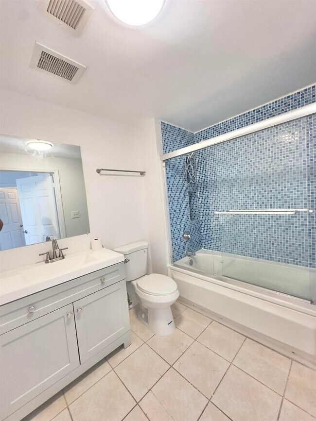 Building Photo - 197 VAN HORNE St