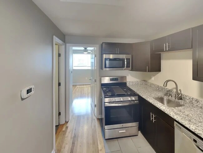 Building Photo - Lantern Square Apartments-A3