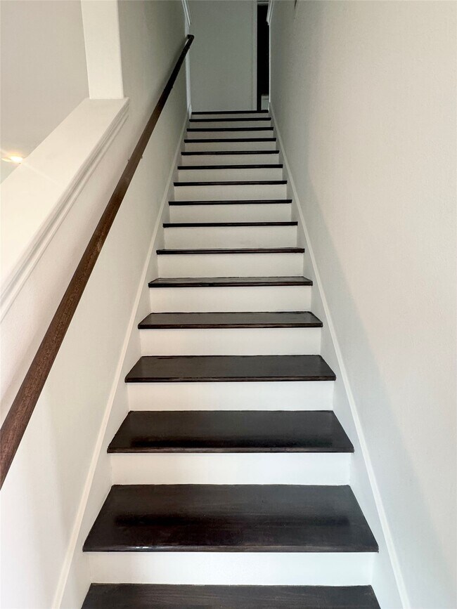 Building Photo - 21510 Austell Pond Dr