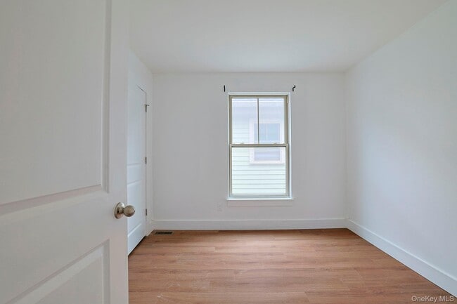 Building Photo - 38 E Parmenter St