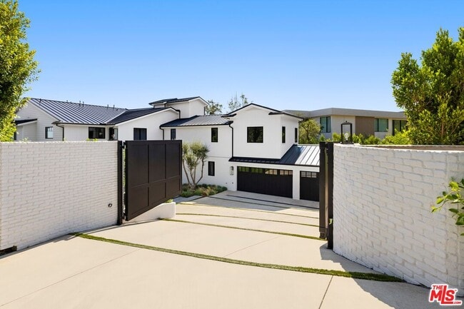 Building Photo - 1744 Correa Way