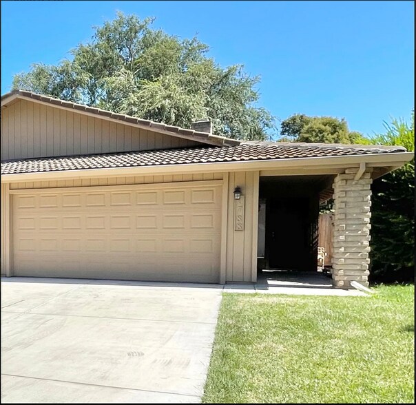 Building Photo - 1788 Long Barn Way