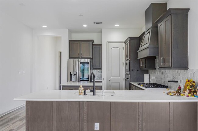 Building Photo - 228 Barton Oak Trl