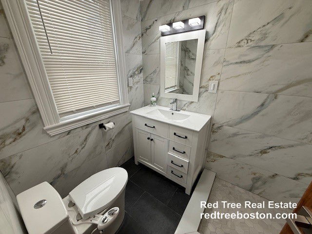 Building Photo - 56 Edgecliff Rd