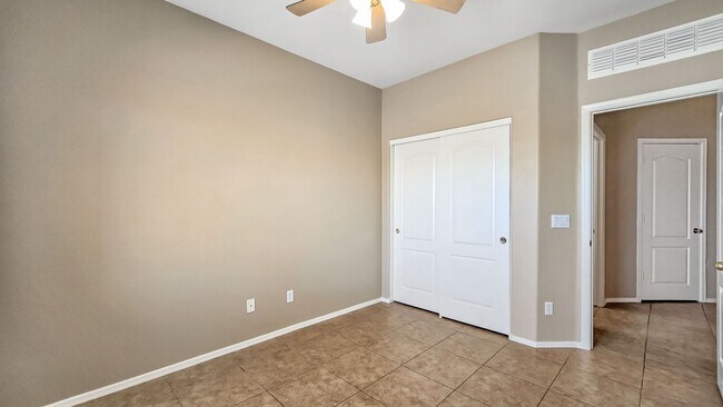 Building Photo - 12523 W Estero Ln