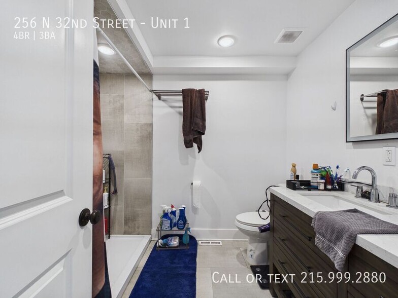 Building Photo - 256 N 32nd St