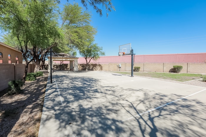 Building Photo - 7255 E Kramer St