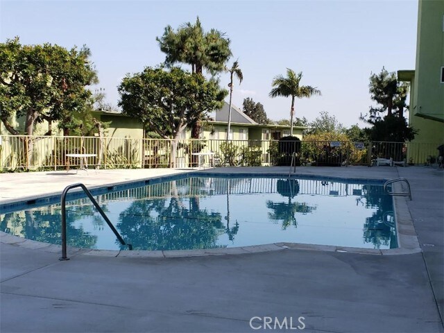Building Photo - 1301 S Atlantic Blvd