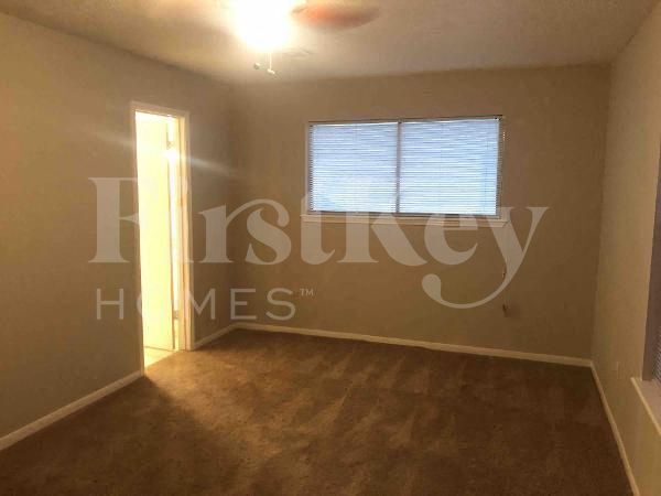 Building Photo - 18111 Fireside Dr