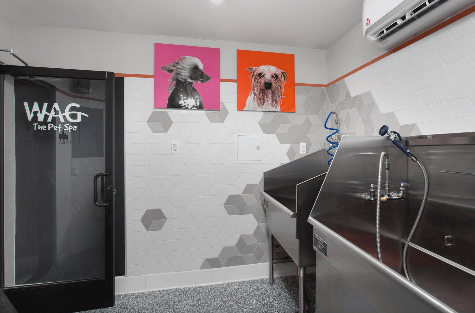 Building Photo - 10983 Bluffside Dr