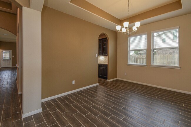 Building Photo - 14149 Isle Royal Ln