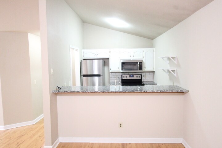 Building Photo - 1408 SW 23rd St