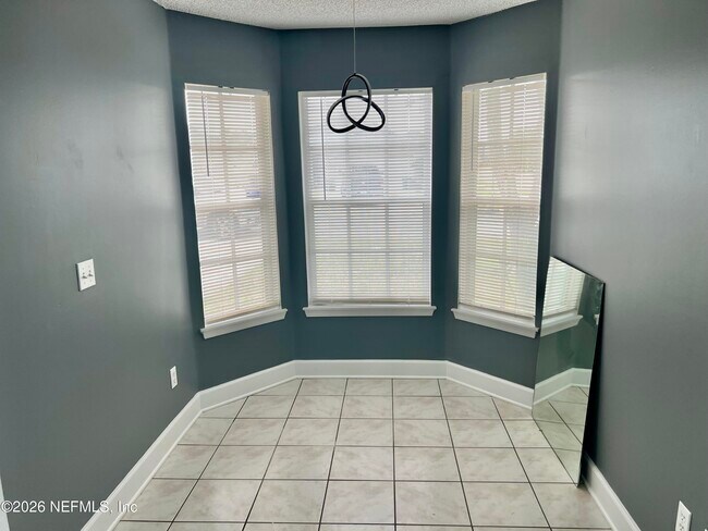 Building Photo - 8778 Buzz Ct