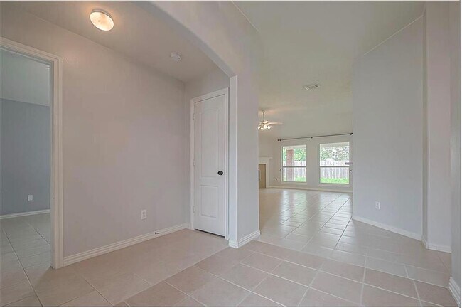 Building Photo - 19406 Dolan Springs Dr