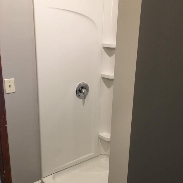 Building Photo - 184 Buffalo St