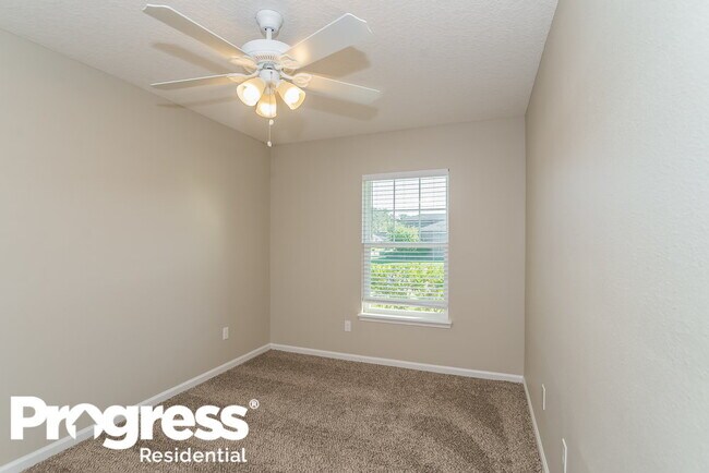 Building Photo - 15846 Canoe Creek Dr