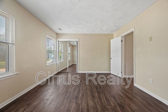 Building Photo - 49 Fulton St