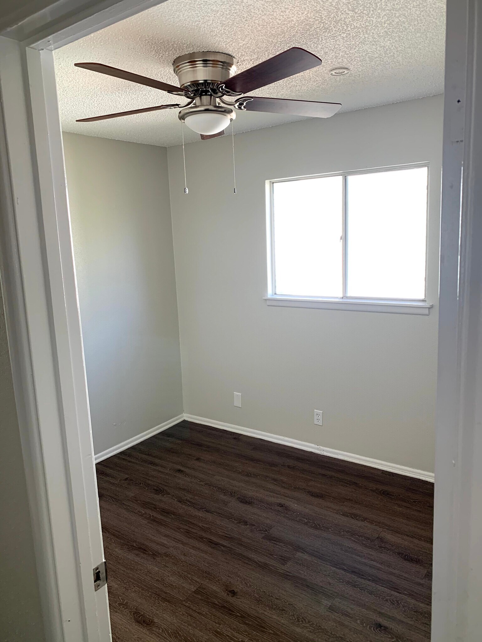 Building Photo - 410 Bridgit Dr