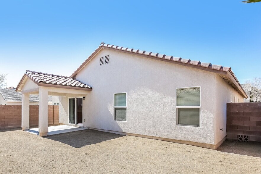Building Photo - 8328 N Highland Ranch St