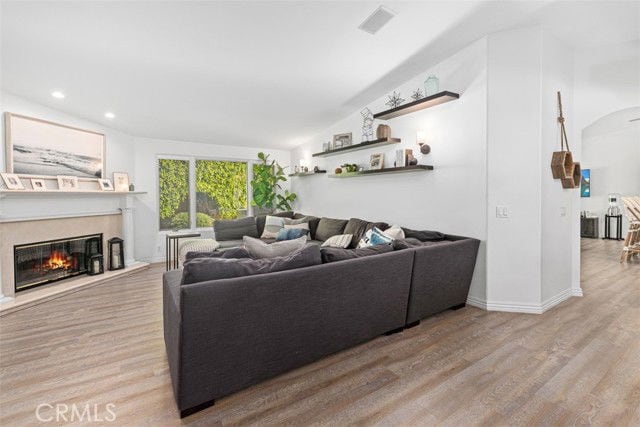 Building Photo - 600 Cliff Dr