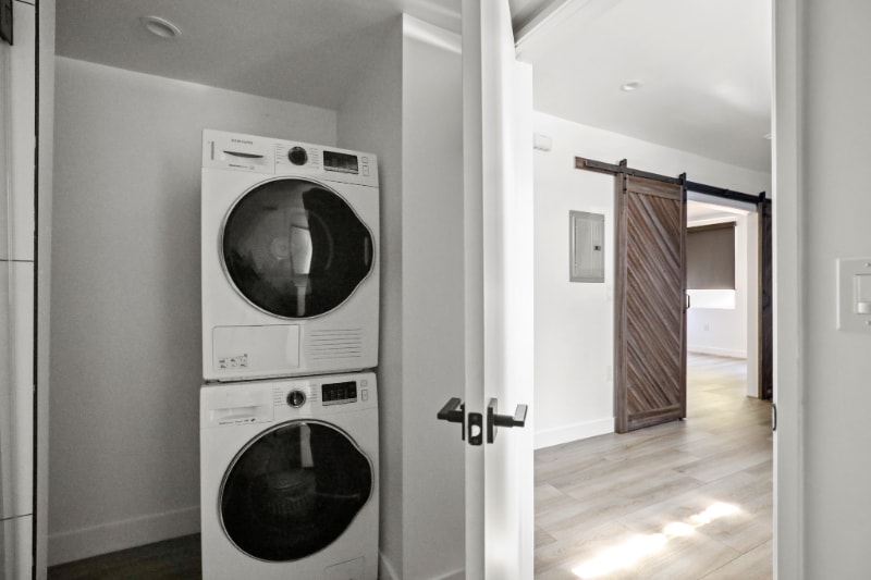 Building Photo - 1023 Tremont St