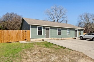 Building Photo - 1204 Hillyer St