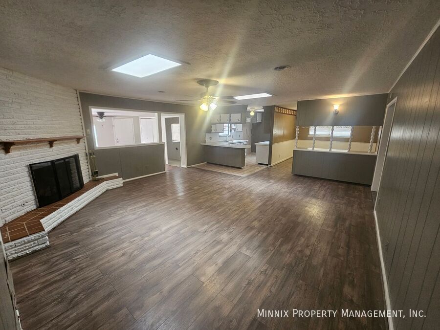 Building Photo - 3609 Stanolind Ave