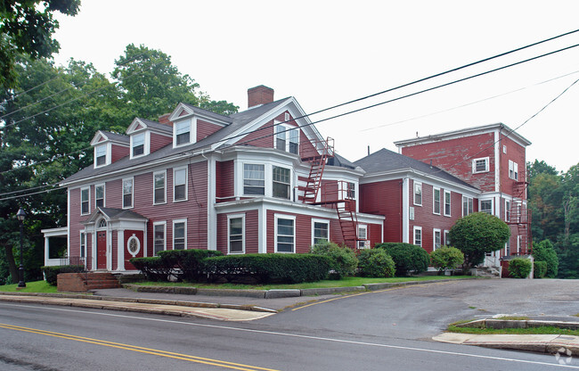 Primary Photo - 19 Main St