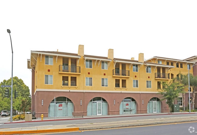 Building Photo - Buena Vista Midtown