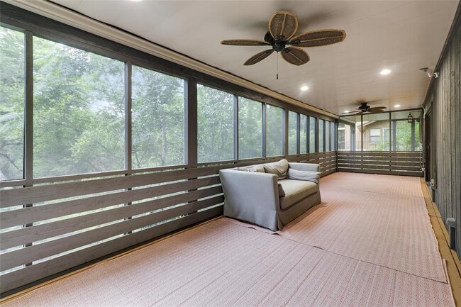 Building Photo - 3801 Laurel Ledge Ln