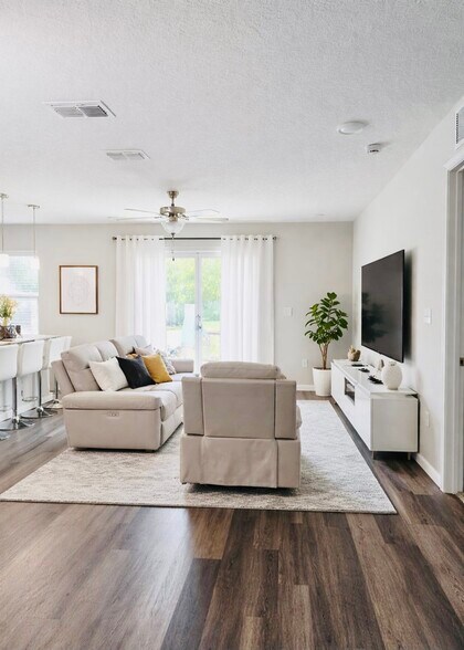 Building Photo - 14416 Gossett St