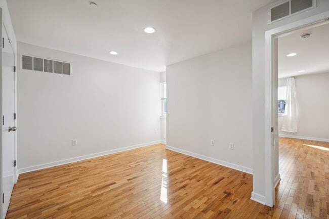 Extra Room / Bonus Space - 2638 Federal St